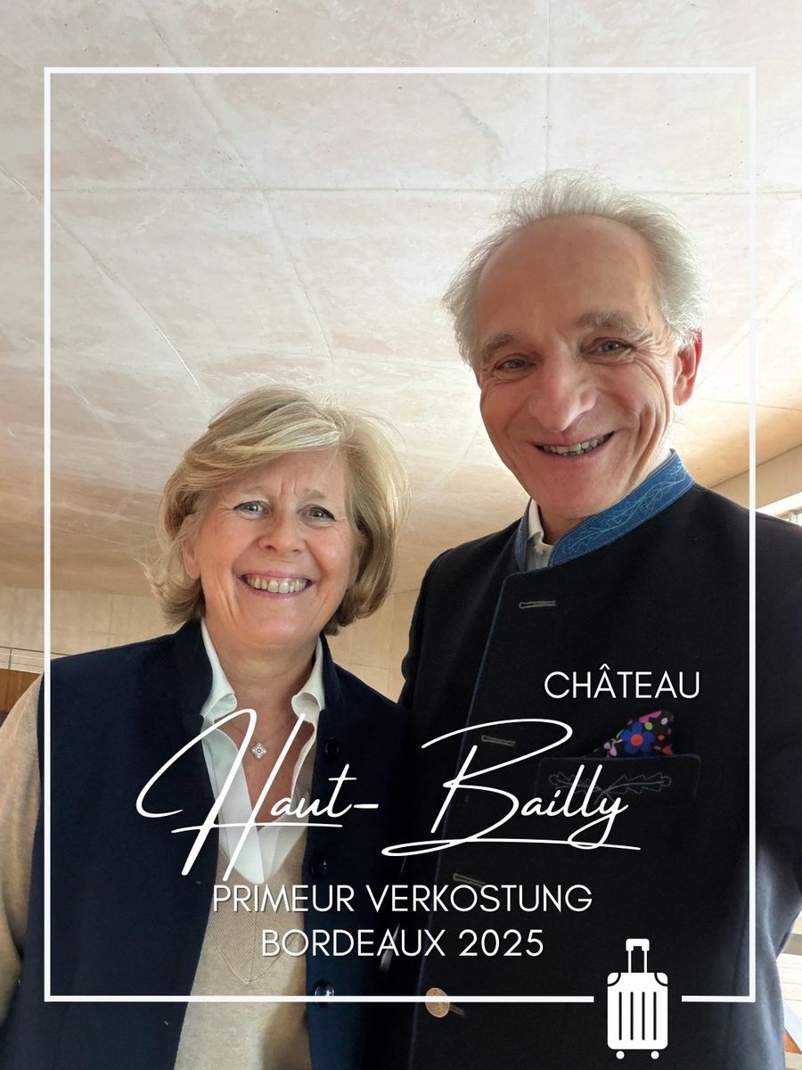 Der 2025er Château Haut-Bailly ist für uns ein absoluter Traumwein und ohne Frage der beste Jahrgang, den wir jemals auf diesem legendären Weingut verkostet haben.
Véronique Sanders und ihr Team haben hier Außergewöhnliches geleistet. Der Wein vereint Charme, Eleganz und Schmelz mit einer beeindruckenden Frische, Spannung und Präzision. Genau diese Balance macht ihn so faszinierend.
Zahlreiche Bewertungen bis hin zu 98, 99 und sogar 100 Punkten unterstreichen die herausragende Qualität dieses außergewöhnlichen Pessac-Léognan. Bei einem Ertrag von lediglich 26 hl/ha waren die Mengen zwar äußerst klein, die Qualität jedoch schlichtweg sensationell.
Unser größter Respekt und ein herzliches Kompliment an Véronique Sanders und das gesamte Team von Haut-Bailly.🍷👏🏻
@chateauhautbailly #ungerweine #ChateauHautBailly #Bordeaux2025 #PessacLeognan #EnPrimeur