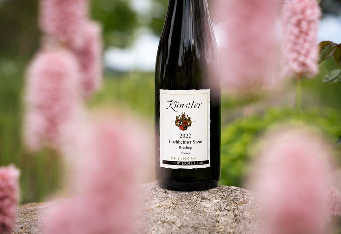 Ein außergewöhnlicher Riesling von einem ganz großen Künstler! Gesamtproduktion nur 900 Flaschen!